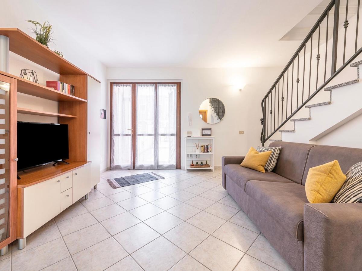 Vila A Casa Di Luca Pula Exteriér fotografie
