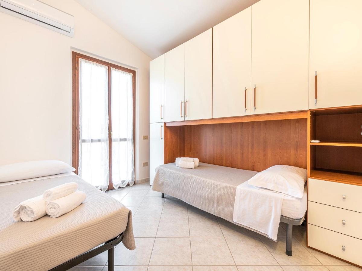 Vila A Casa Di Luca Pula Exteriér fotografie